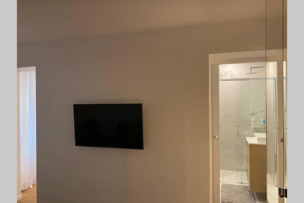 Stylist And Cosy In Montparnasse Appartamento Parigi